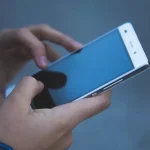 いいね!ボタンを押す作業をすると報酬がもらえる・・・
