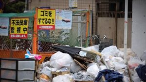 急増中「中間層」からの脱落者が・・・「貧困層」へ落ちないために