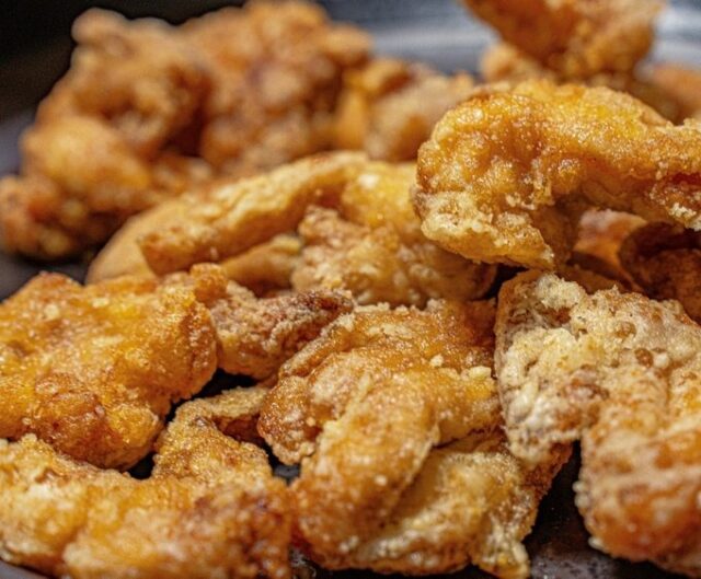 唐揚げ店の倒産が急増中!!前年の7倍で「コンビニ唐揚げ」も、